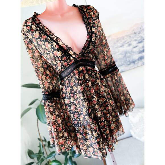 When Festivals Meet Falling Leaves boho floral floaty plunging mini dress - Picture 6 of 6